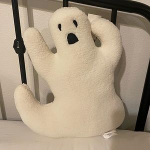 Ghost pillow